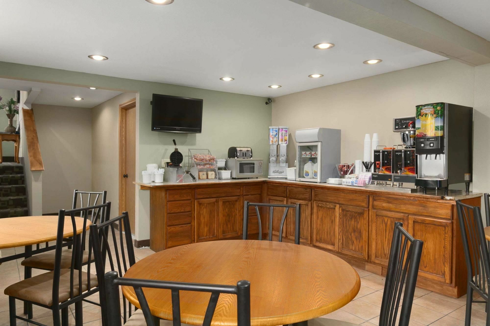 Super 8 By Wyndham Sioux Falls Near Convention Center Luaran gambar